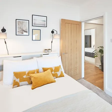 Host & - 39 Marine Parade Apartment Saltburn-by-the-Sea